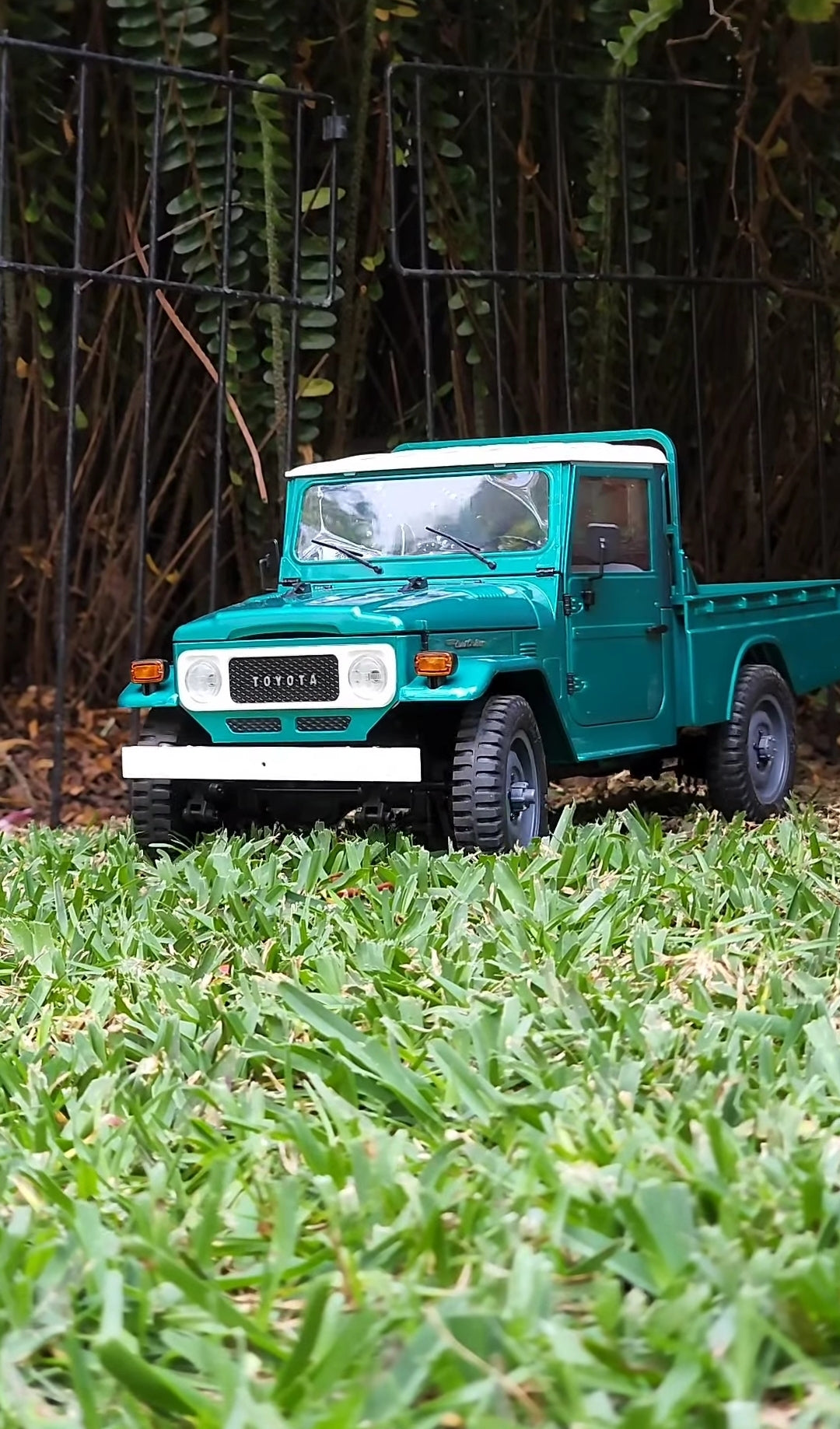 Land cruiser FJ45 1:12